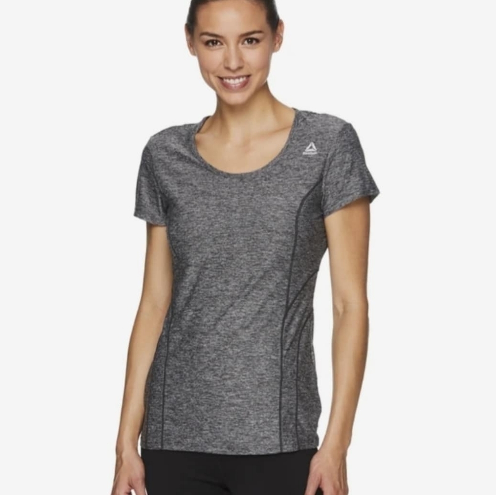 Reebok Women's Fitted Performance Light Weight Rev